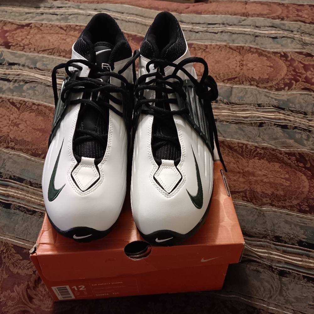 Vintage 2002 Nike Air Impact Shark Baseball Cleats Brand New W-Box Men’s Size 12